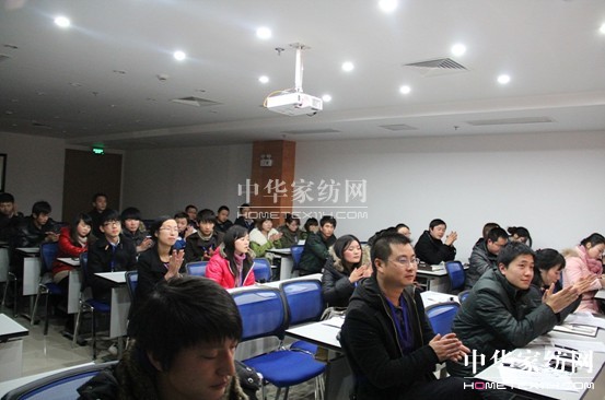 居夢萊招商團(tuán)隊(duì)年終述職大會(huì)