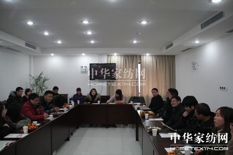 余杭家紡協會通訊員會議在余杭區經濟發展局召開