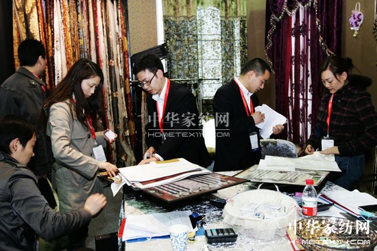 2012春夏紗線展的時尚科技低碳主題