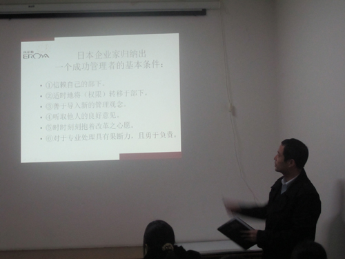 ���Z���_չ�������һ���ϸ�����ߡ���Ӗ