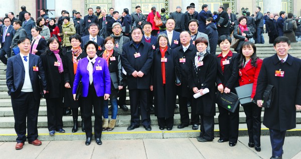 全國兩會現(xiàn)場:紡織人再聚首