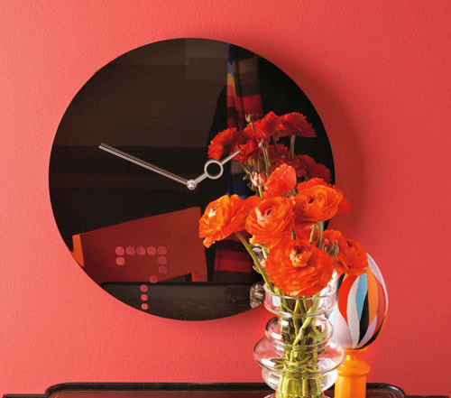 �r����ɫ��犄�(chu��ng)��Ҿ��b���