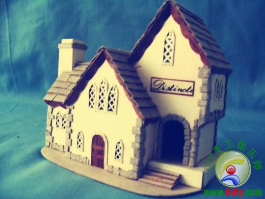 父親的手工紙做小房子