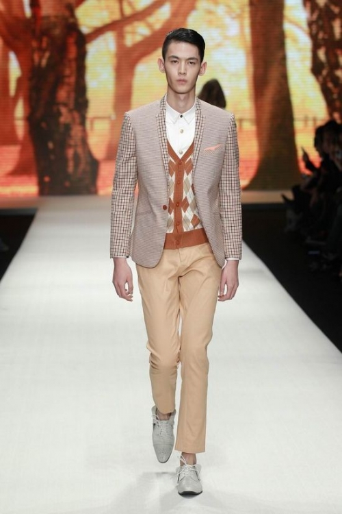 �͹���Ѻ���L��