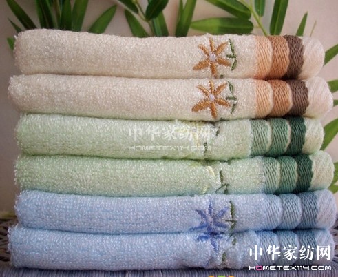 毛巾要選淺色和白色全棉產(chǎn)品