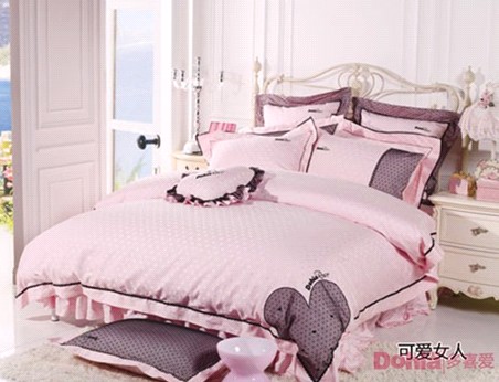 五月新婚潮多喜愛家紡婚慶床品扮新房