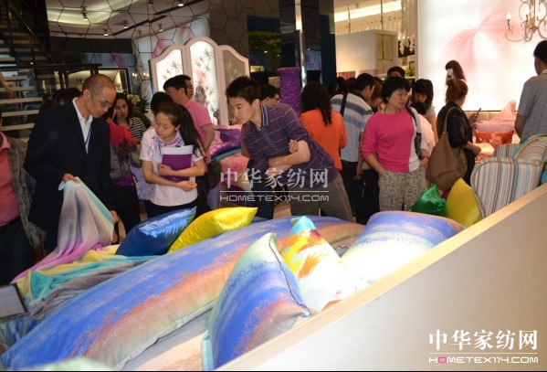 ����ͬ���Aδ�������Ҽ��߷�Փ�����_