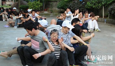 居夢(mèng)萊家紡浙西大峽谷拓展培訓(xùn)