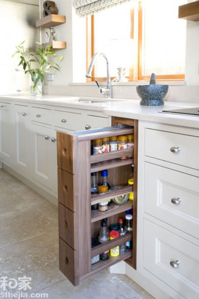 主婦收納巧幫手 櫥柜里的設(shè)計(1)