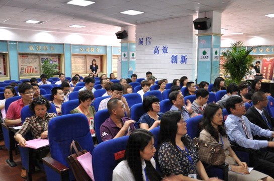 �w���롰���Aоģʽ�����̕�¡�����_