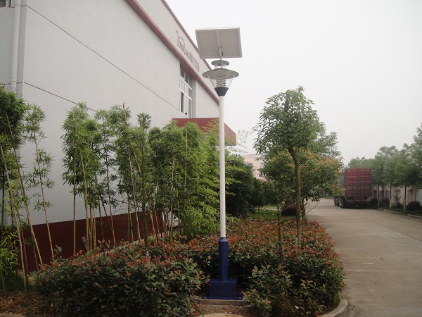 太陽能庭院燈照亮雨蘭2012秋冬新品發布會