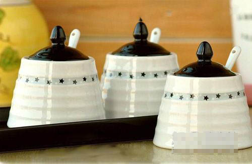 多款有趣廚房調(diào)味罐