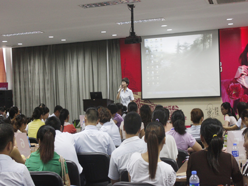 凱盛家紡2012秋冬新品培訓(xùn)會(huì)圓滿(mǎn)成功