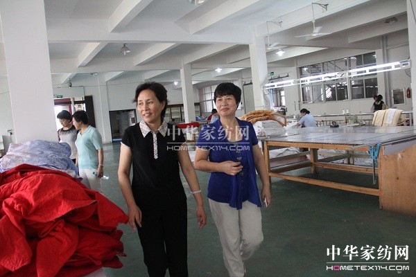 新余市人大副主任余冬梅蒞臨雨蘭參觀考察