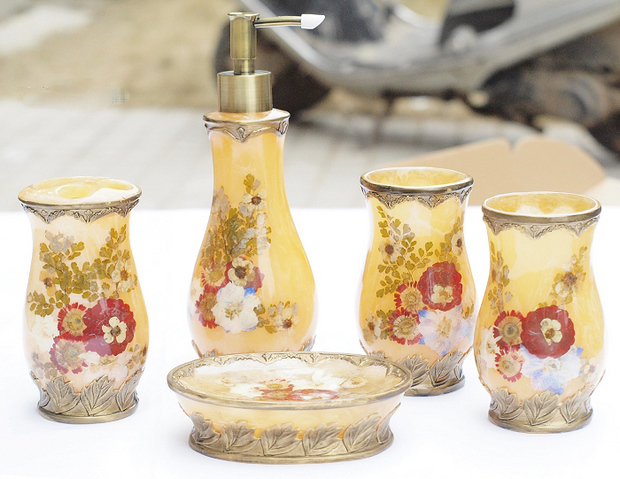 家居用品15款精美樹脂衛(wèi)浴套件