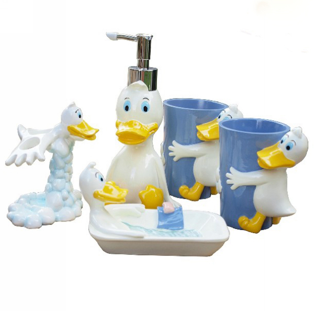 �Ҿ���Ʒ15�����֬�lԡ�׼�