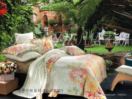 凡語家紡行業(yè)首創(chuàng)美伊寧絲系列
