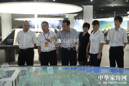 盛宇集團董事長曾上教到正泰集團參觀