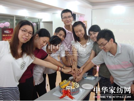 圖美寢飾:相親相愛一家人