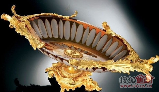 �A����ɫ�;����d����ʢ��(��)