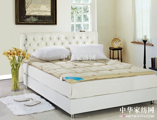 藍絲羽家紡:愛在重陽情滿神州