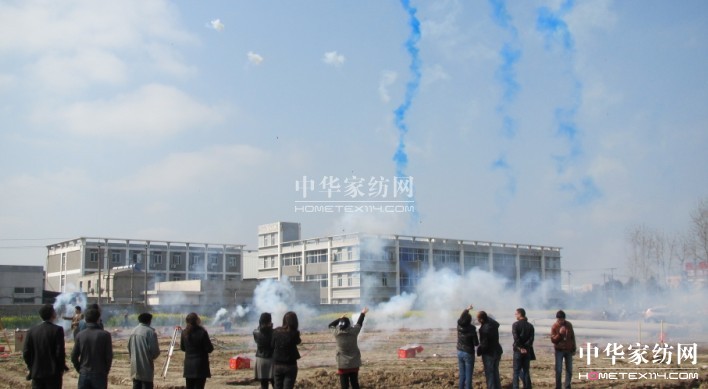 2013,艾莎家紡全力起航