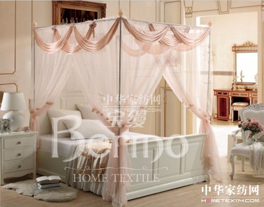 寶縵:陳列不拘謹色彩巧奪目