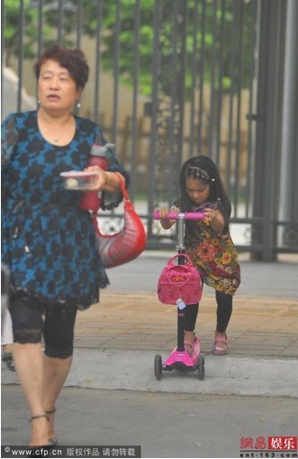 �����R���PŮ�������滬��܇