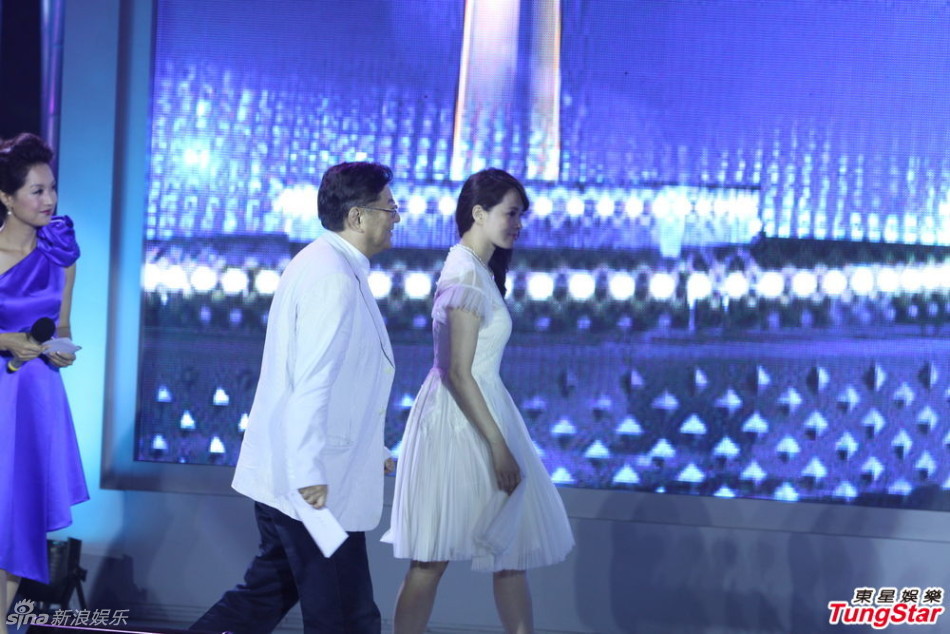 上影手機(jī)電影節(jié)閉幕伊能靜要當(dāng)導(dǎo)演