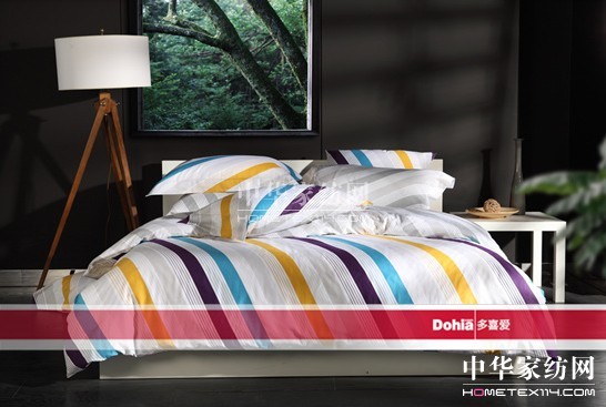 多喜愛:十一月床品簡彩條紋時尚風