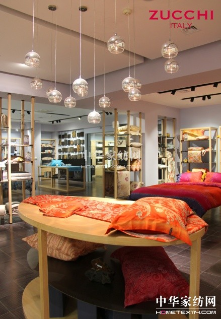 ��ʽ�Ҽ�ZUCCHI��Ş���_�R�ҾӏV��(ch��ng)�_�I(y��)