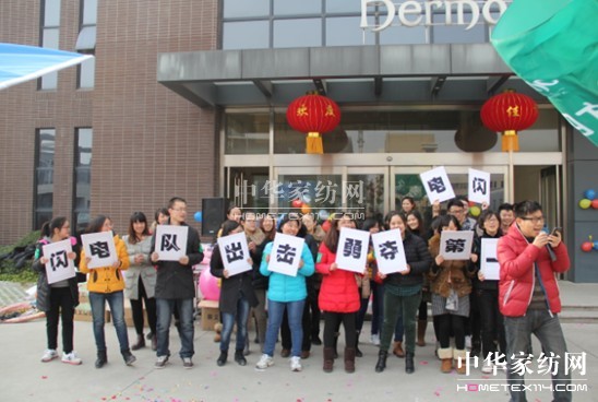 ���z�Ҽ�������Ȥζ�\�ӕ��A�M��Ļ