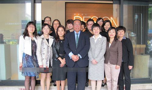 協(xié)會(huì)組織家紡行業(yè)女企業(yè)家赴臺(tái)交流