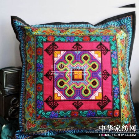 【2】充滿懷舊風格的刺繡家居陳設