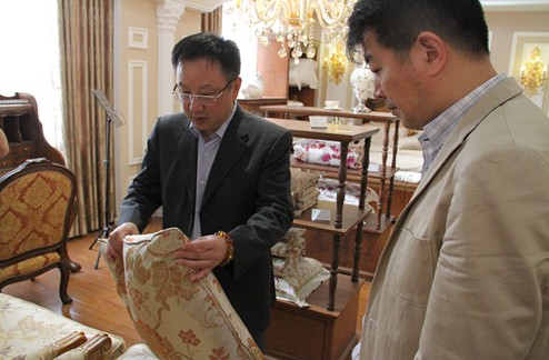 楊兆華赴海門.通州兩大產(chǎn)業(yè)集群企業(yè)調(diào)研