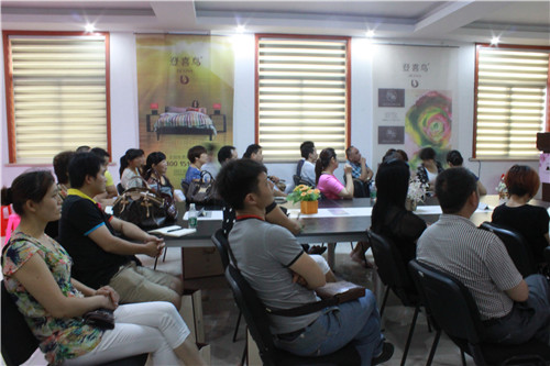 登喜鳥家紡“心融合”營(yíng)銷峰會(huì)結(jié)束