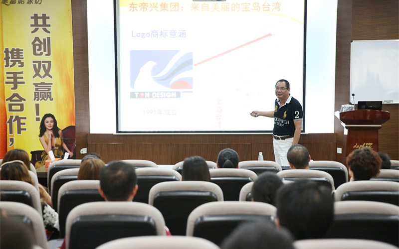 �츻�����̕���M�Y��