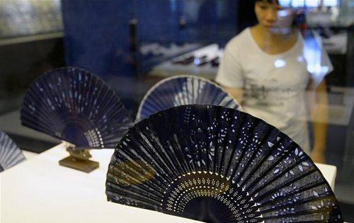 杭州舉辦傳統(tǒng)藍(lán)印花布藝術(shù)展