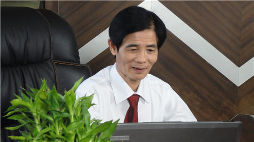 Խ��?zh��)Ứ���d�����ڼҼ��a(ch��n)�I(y��)��ɫ�l(f��)չƷ��֮·���Y�G