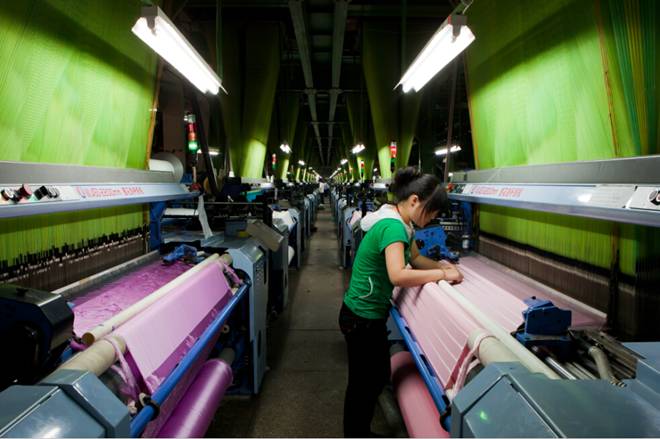 互聯網思維下的越龍提花