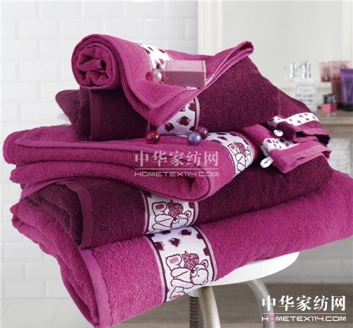 2014秋冬家居用品設計畫冊展示之毛巾