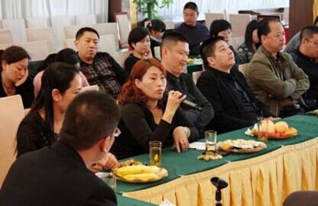 ���ˍu�Ҽ�2015������Ʒ�b�p���߽��N����Մ���A�M�Y����