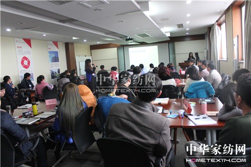 堂皇集團舉行4D創新拓展培訓