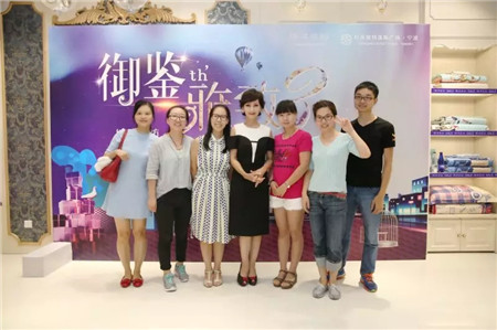 趙雅芝驚艷亮相博洋家紡寧波杉井奧特萊斯專賣店三周年現場