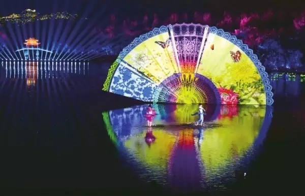 ���M���^�z�������w�G20�����^�������S���ܛ]�е���һ��z�I