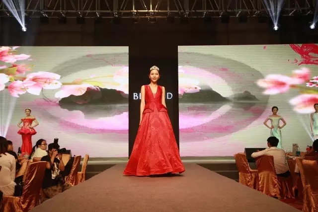 ����Ҽ������_����2017���Ķ�؛���A�M��Ļ