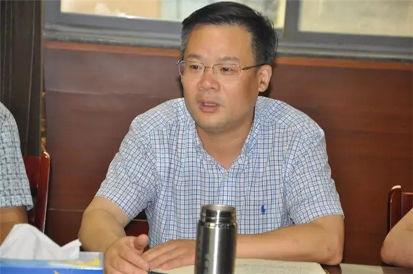 海職高與家紡行業(yè)舉行校企黨建共建簽約儀式