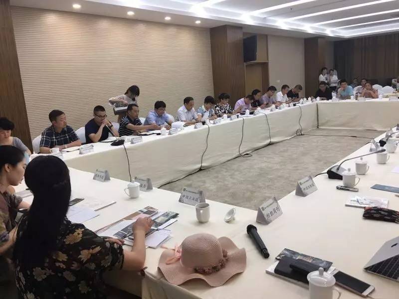 第19屆江蘇服裝節(jié):14家紡服特色小鎮(zhèn)“搭臺(tái)唱大戲”