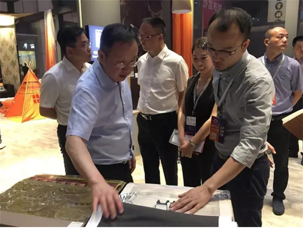 �����Ҳ�����20�d�L(f��ng)��ͬ�У����٬F(xi��n)���L(f��ng)