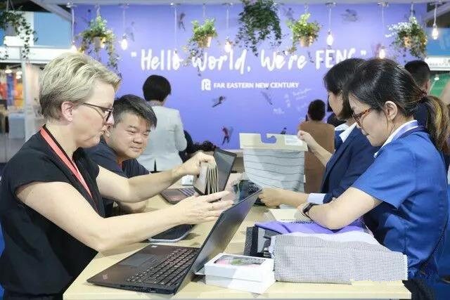 2017���_(t��i)������չ�չ٣��߿Ƽ���(chu��ng)�¼���Ʒ������A�����ܼ�������ý�w�۽�